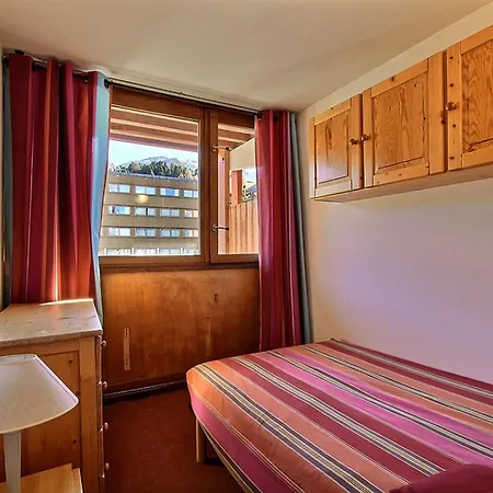 Renove 2 Pieces, Sud, 5 Pers, Pied Des Pistes - Fr-1-455-56