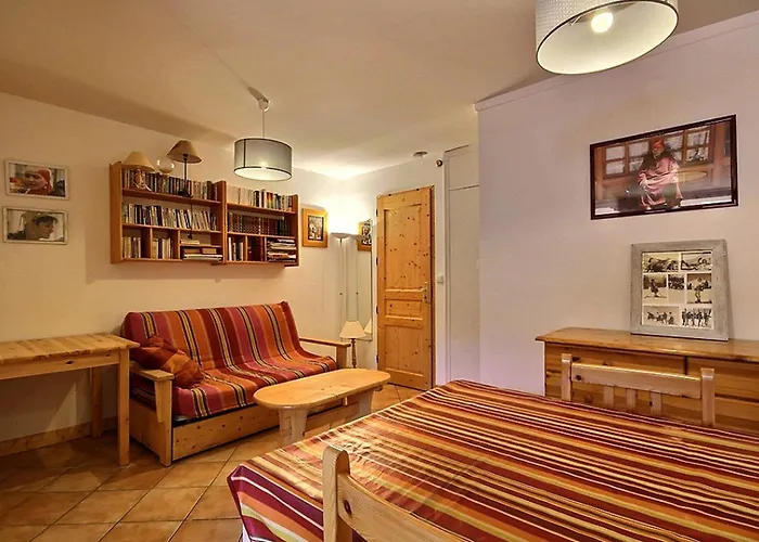 Renove 2 Pieces, Sud, 5 Pers, Pied Des Pistes - Fr-1-455-56 Daire La Plagne